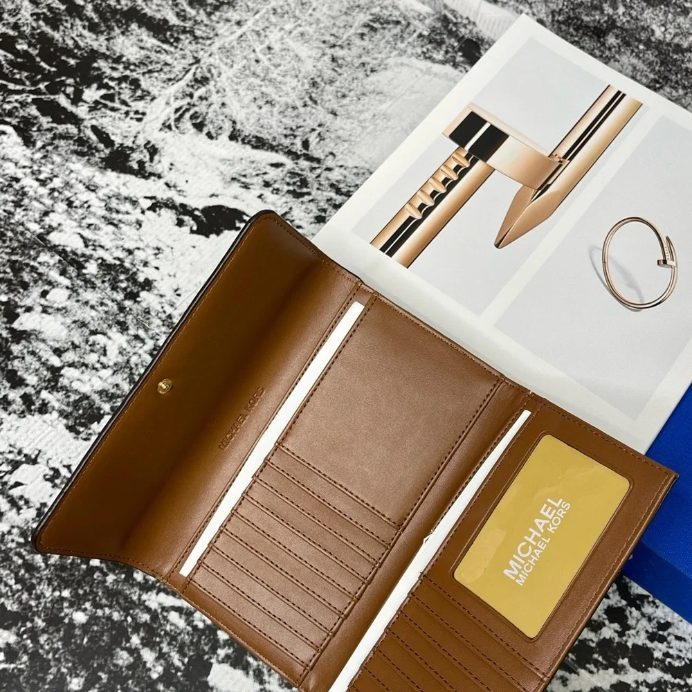 (new+tag) Michael Kors jet set travel large trifold wallet